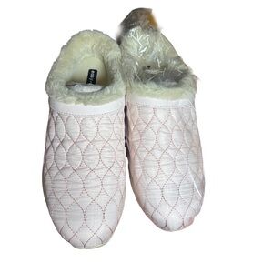 Easy Spirt Women's Quilted Slip-On Shoes - pink NWT original box